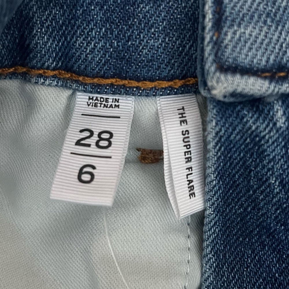 {LOFT} High Rise Super Flare Jeans in Vintage Indigo Wash - Womens 28 / 6 - NWT - Picture 9 of 11